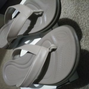 Crocs Reviva Women's Flip Flop Sandals